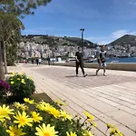Seaside Bliss 1 아파트